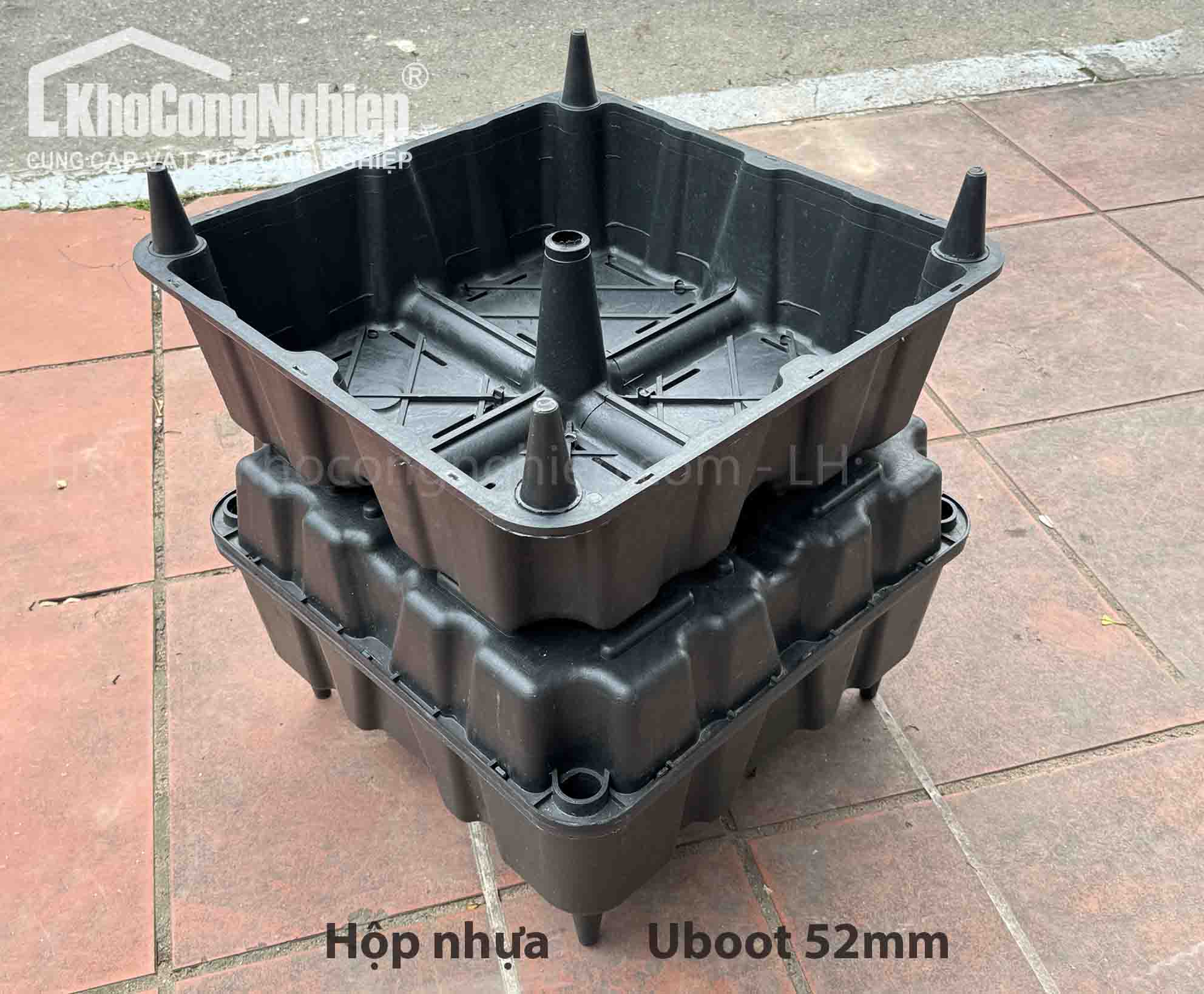 Hộp nhựa sàn rỗng 52cm x 52cm